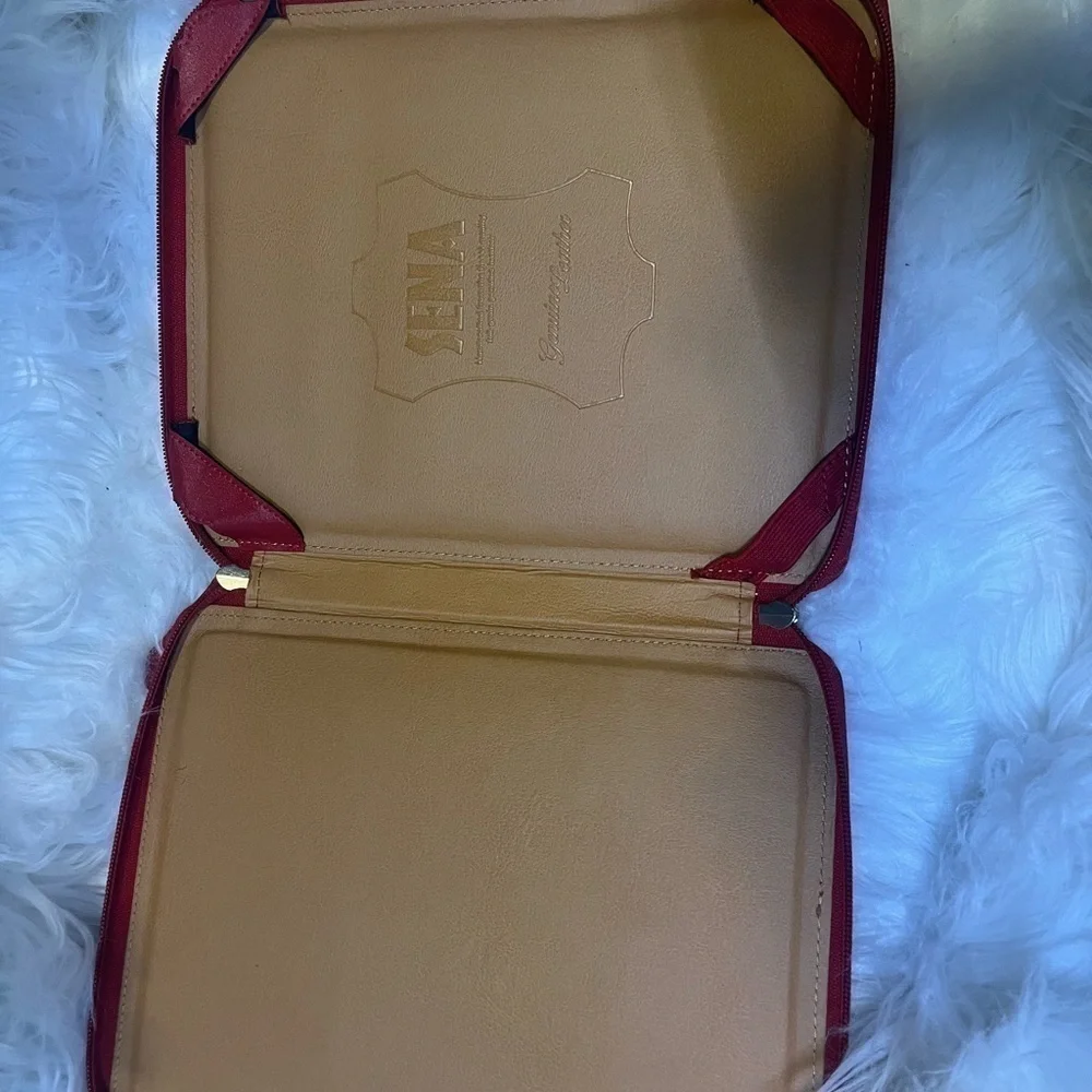Sena Leather, tablet cover, 10x8 inches.EUC